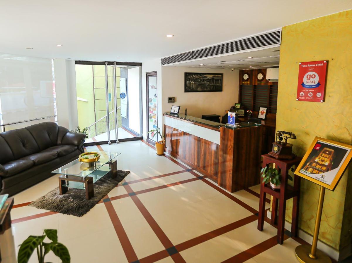 Treebo Trend Time Square Marine Drive Hotel Kochi Buitenkant foto
