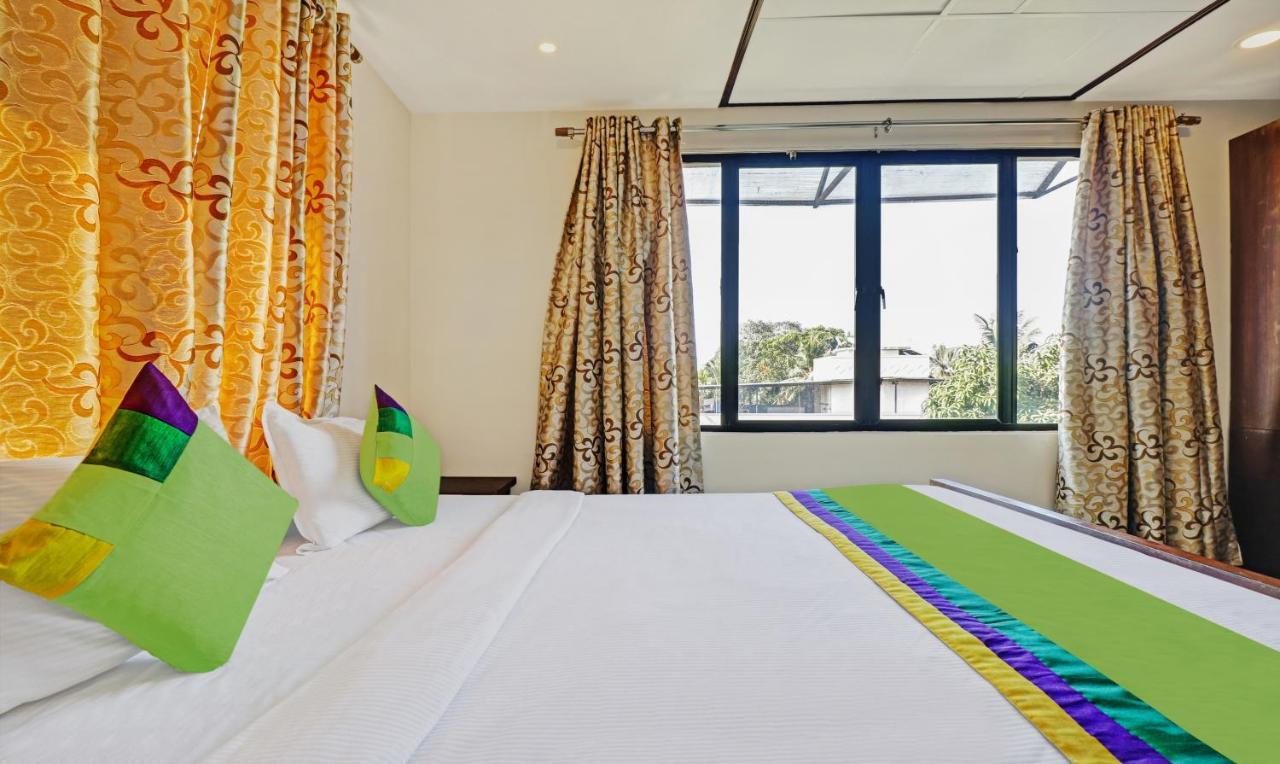 Treebo Trend Time Square Marine Drive Hotel Kochi Buitenkant foto