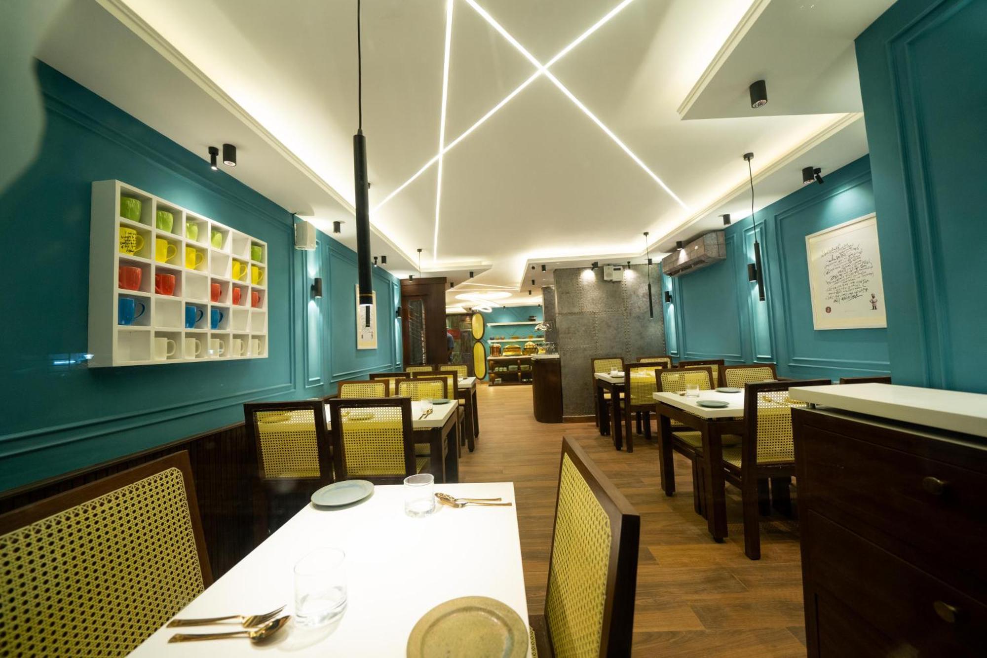 Treebo Trend Time Square Marine Drive Hotel Kochi Buitenkant foto